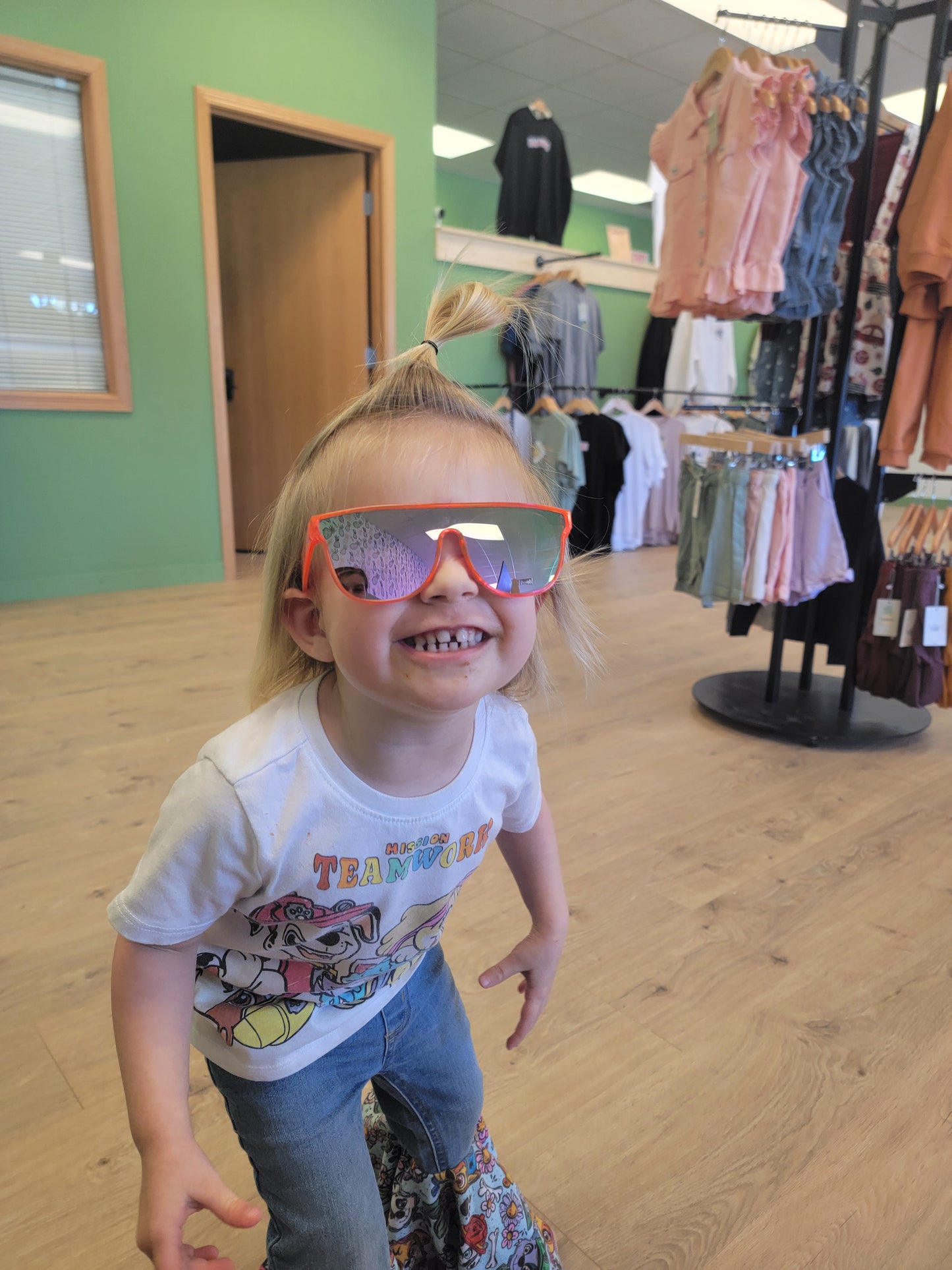 Kids Square Frame Sunglasses – Colorful UV400 Protection for Boys & Girls