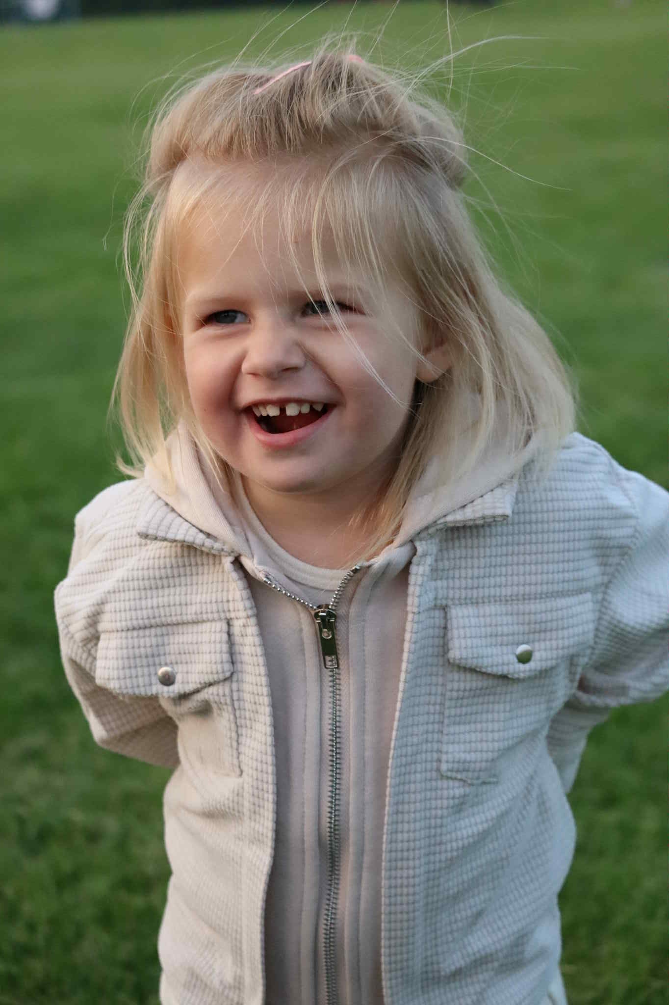 Textured khaki lightweight jacket for moms and kids, stylish mommy and me matching outerwear