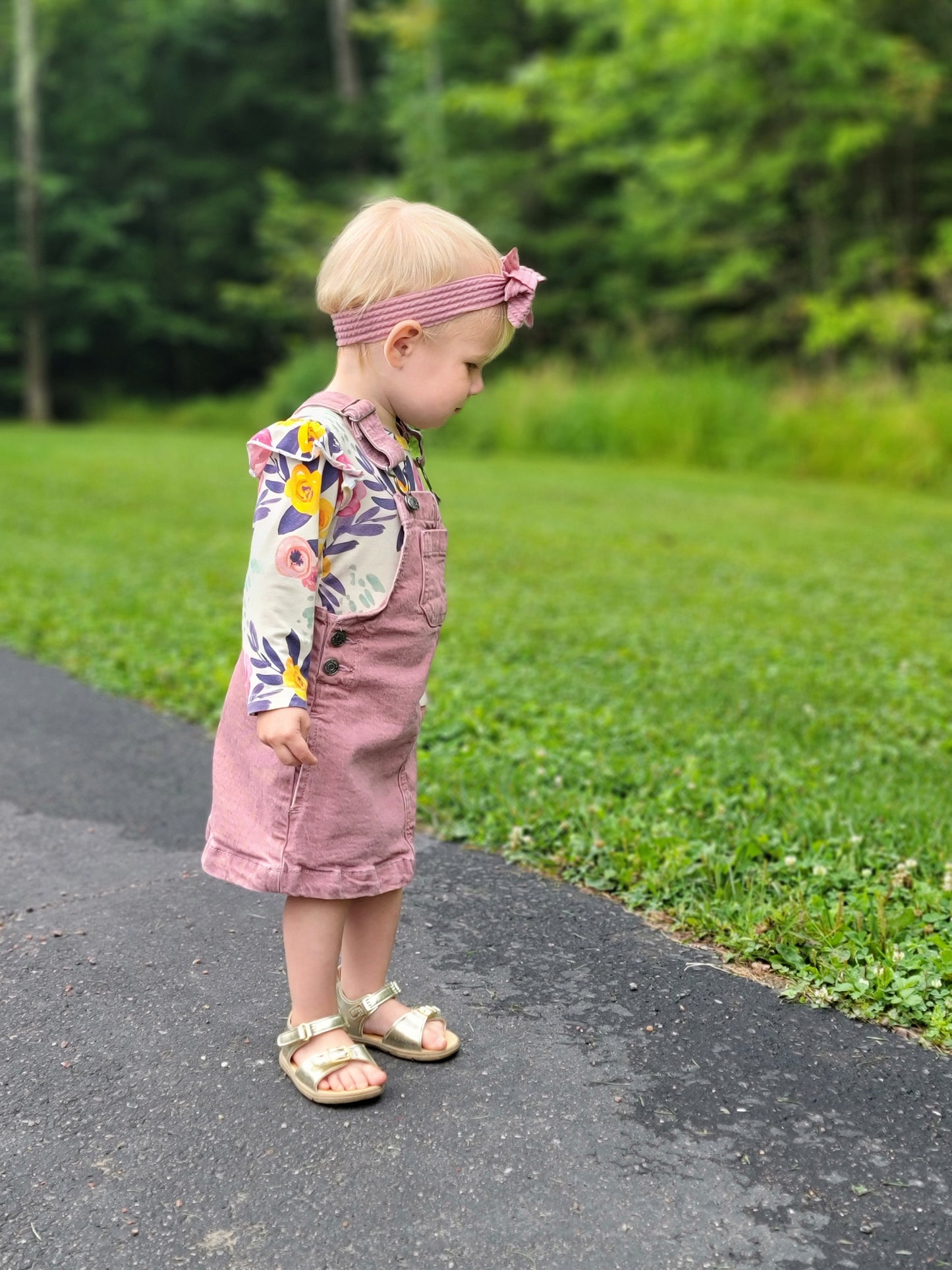 Floral Bamboo Baby Onesie – Soft & Breathable Infant Bodysuit