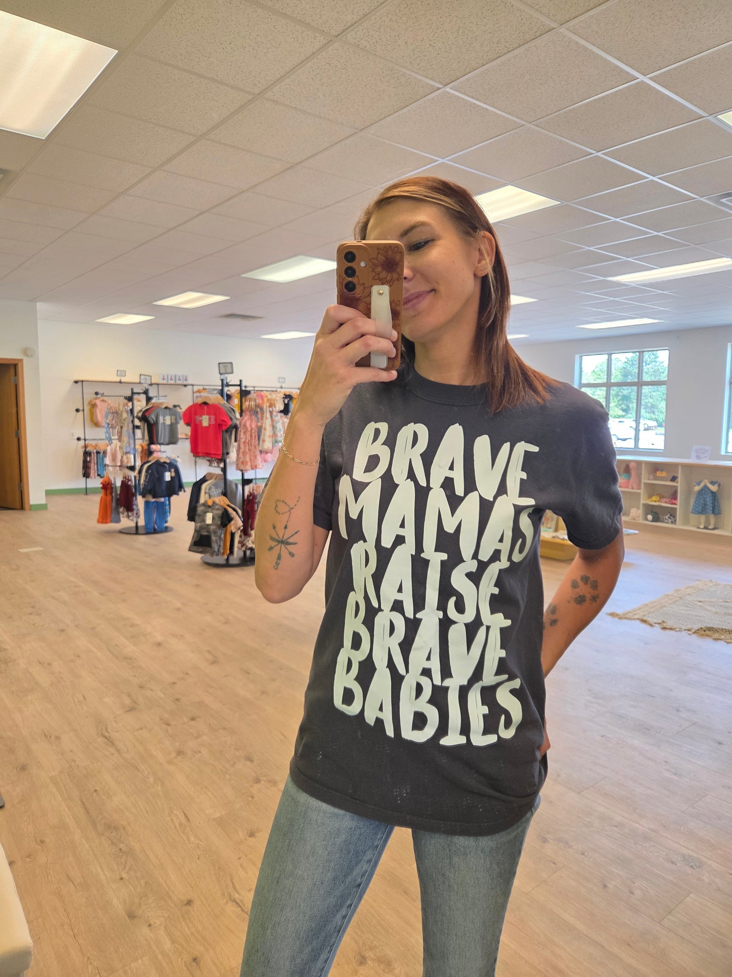 Inspirational moms’ tee in heavyweight cotton, graphic shirt promoting strength and motherhood